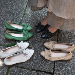 Genuine Leather Soft Sole Pointed Toe Low Heel Pumps Women's Shoes